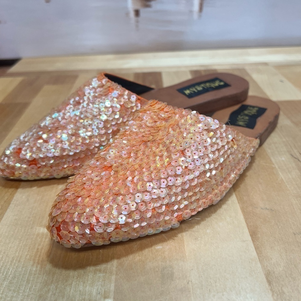 MYSTIQUE FLATS SANDALS SIZE 6​